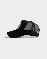 REFLECT OUTLINER TRUCKER CAP